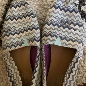 Toms! Size 10